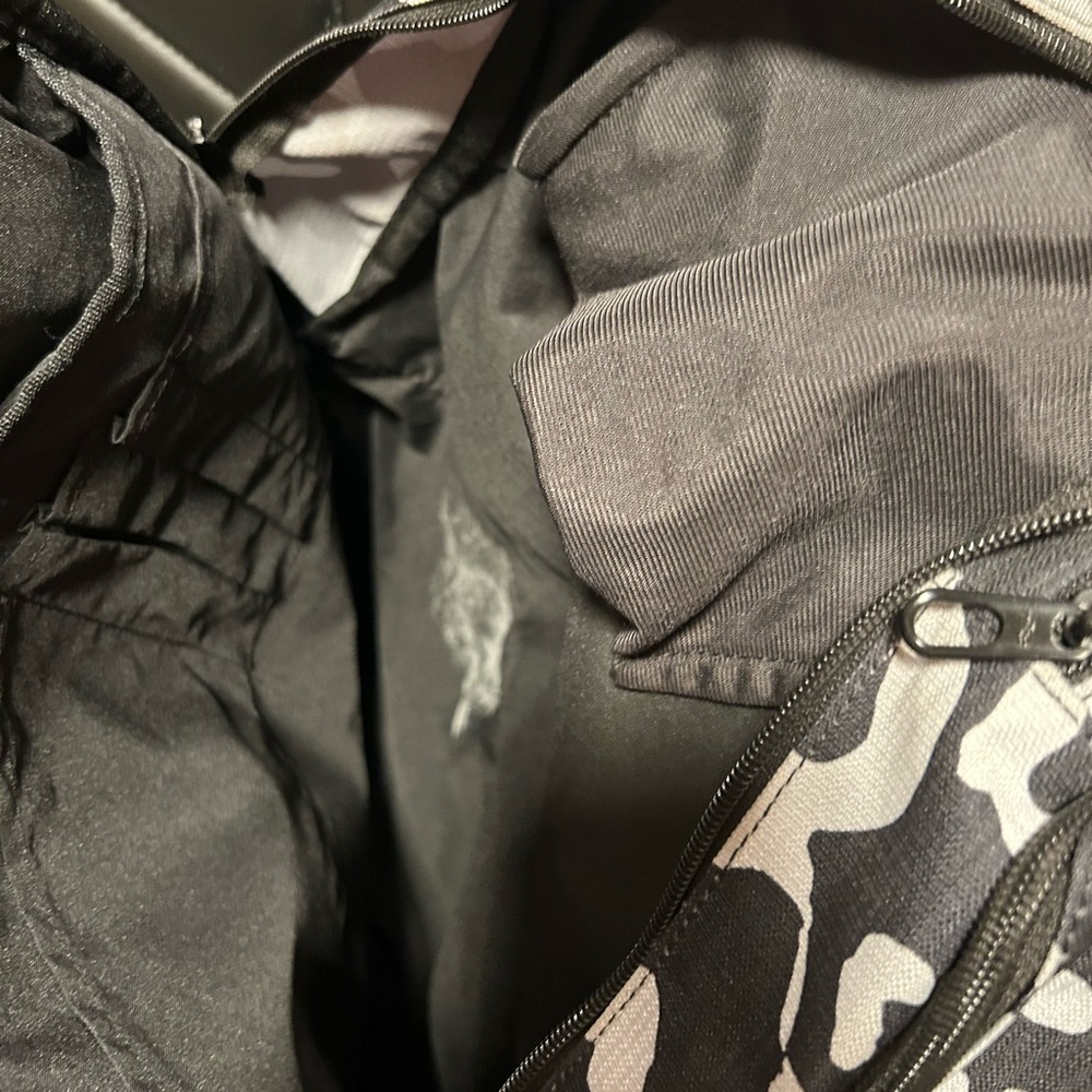 Nike Brasilia X-Large Backpack In Black and Grey Print - Picture 11 of 14